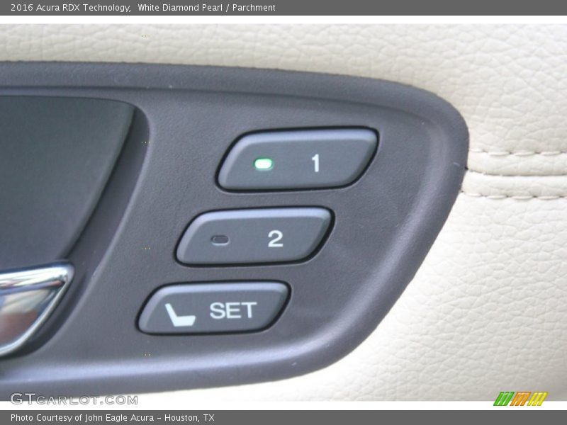 White Diamond Pearl / Parchment 2016 Acura RDX Technology
