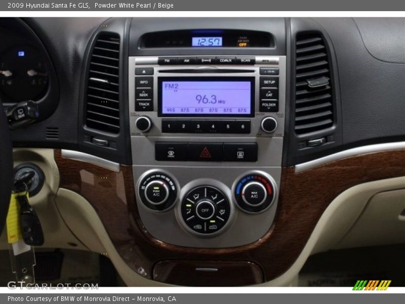 Powder White Pearl / Beige 2009 Hyundai Santa Fe GLS