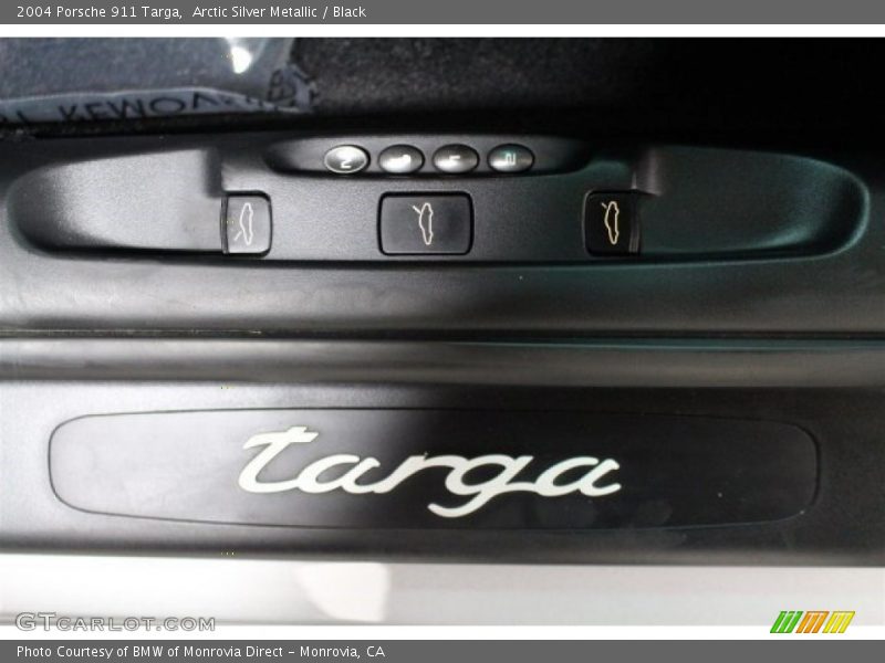 Arctic Silver Metallic / Black 2004 Porsche 911 Targa