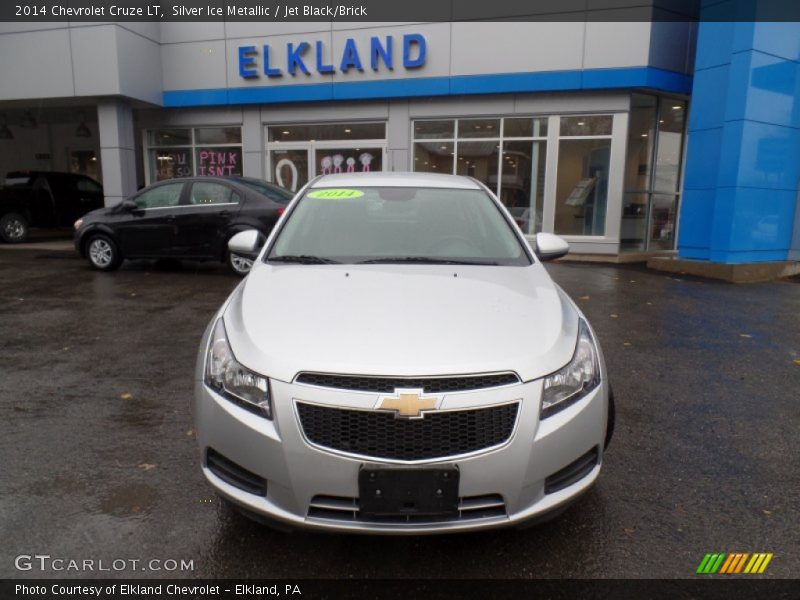 Silver Ice Metallic / Jet Black/Brick 2014 Chevrolet Cruze LT