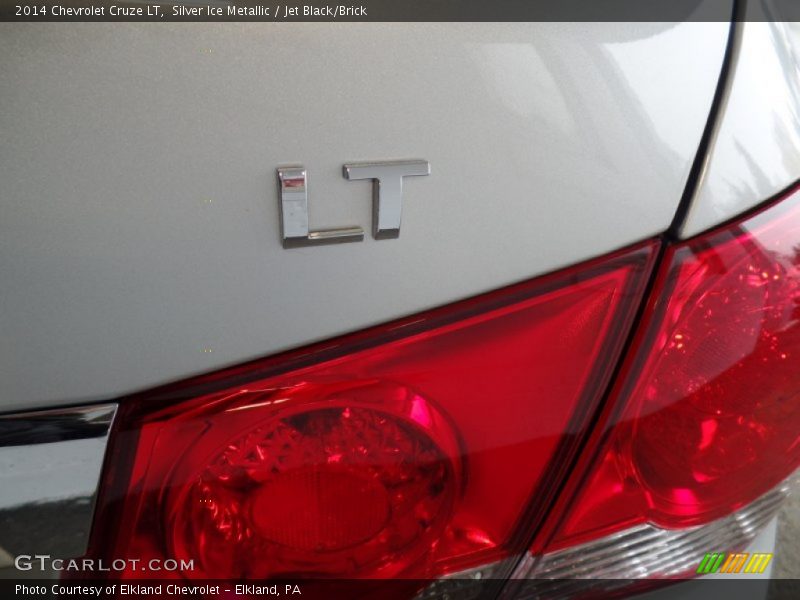 Silver Ice Metallic / Jet Black/Brick 2014 Chevrolet Cruze LT