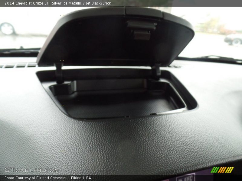 Silver Ice Metallic / Jet Black/Brick 2014 Chevrolet Cruze LT
