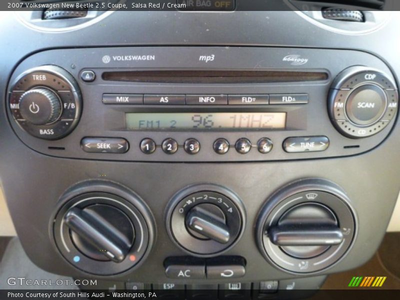 Salsa Red / Cream 2007 Volkswagen New Beetle 2.5 Coupe