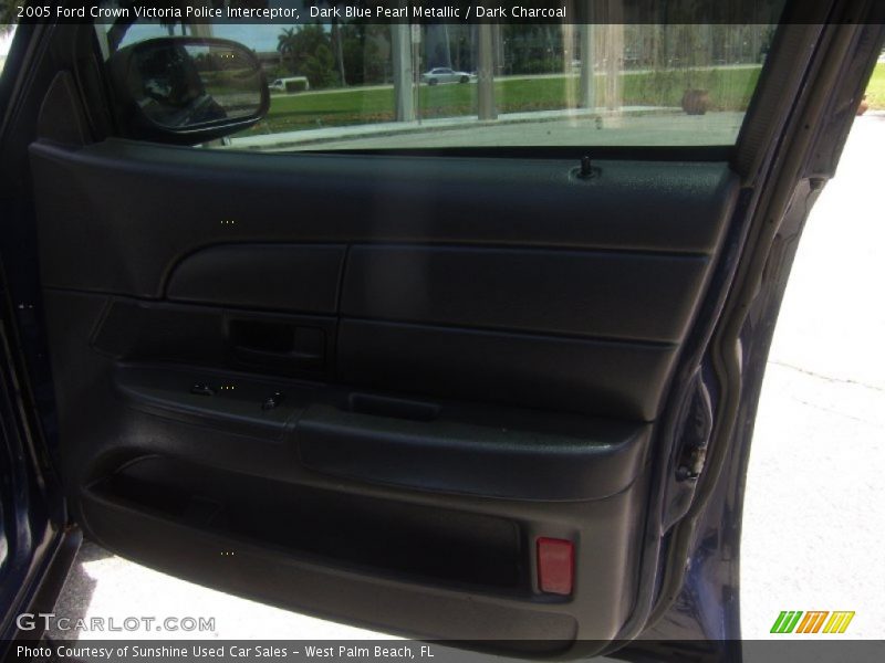 Dark Blue Pearl Metallic / Dark Charcoal 2005 Ford Crown Victoria Police Interceptor