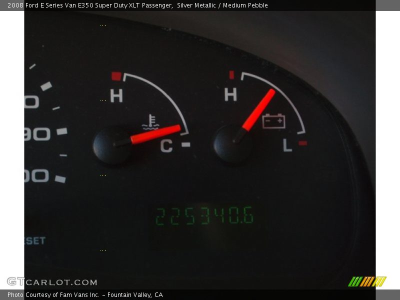 Silver Metallic / Medium Pebble 2008 Ford E Series Van E350 Super Duty XLT Passenger