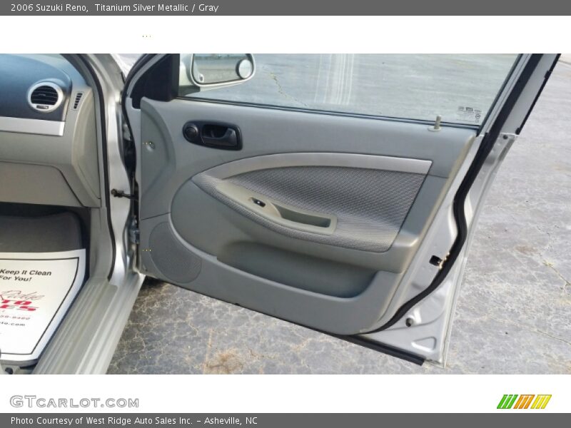 Titanium Silver Metallic / Gray 2006 Suzuki Reno