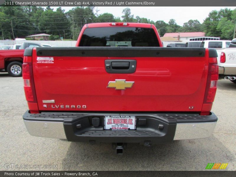 Victory Red / Light Cashmere/Ebony 2011 Chevrolet Silverado 1500 LT Crew Cab 4x4