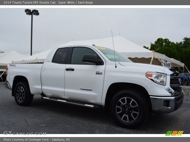 Super White / Sand Beige 2014 Toyota Tundra SR5 Double Cab