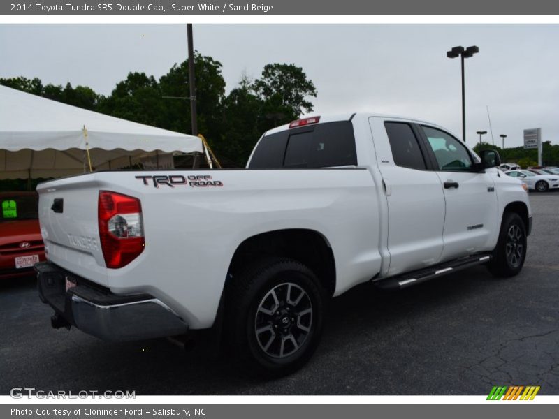 Super White / Sand Beige 2014 Toyota Tundra SR5 Double Cab