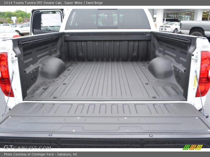 Super White / Sand Beige 2014 Toyota Tundra SR5 Double Cab
