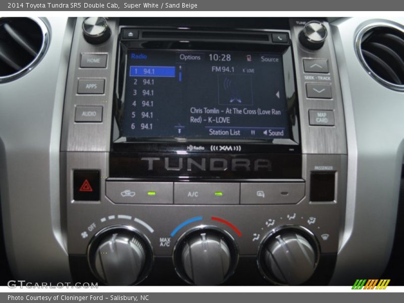 Super White / Sand Beige 2014 Toyota Tundra SR5 Double Cab