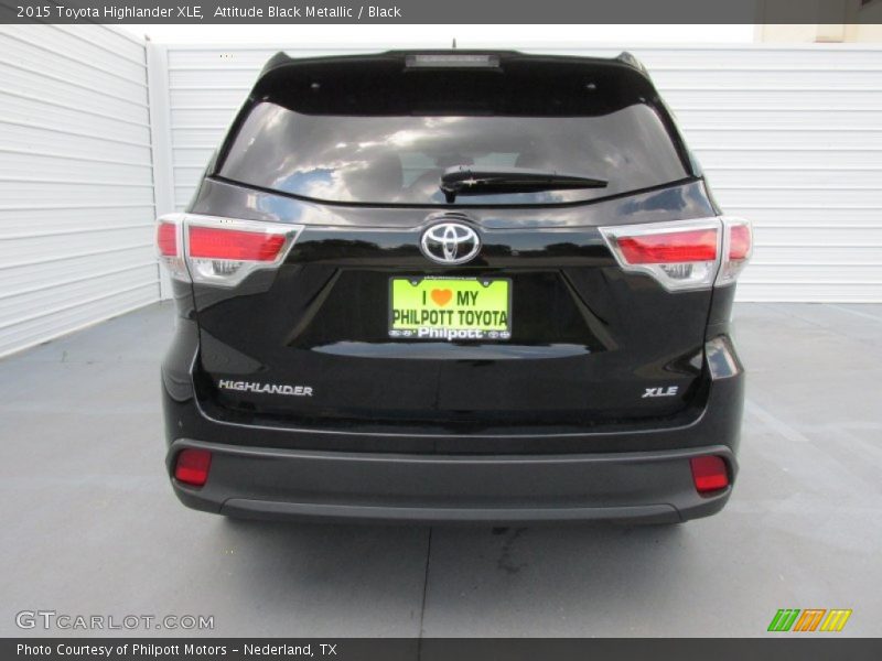Attitude Black Metallic / Black 2015 Toyota Highlander XLE