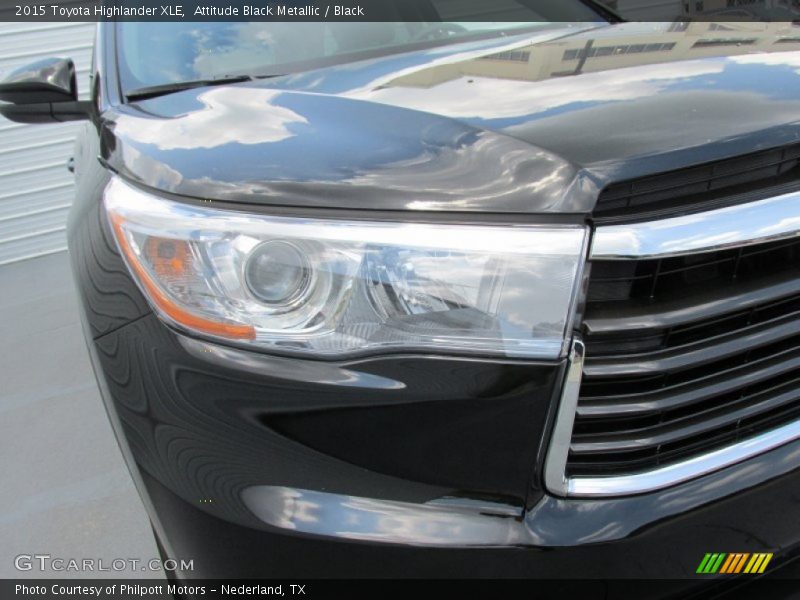 Attitude Black Metallic / Black 2015 Toyota Highlander XLE