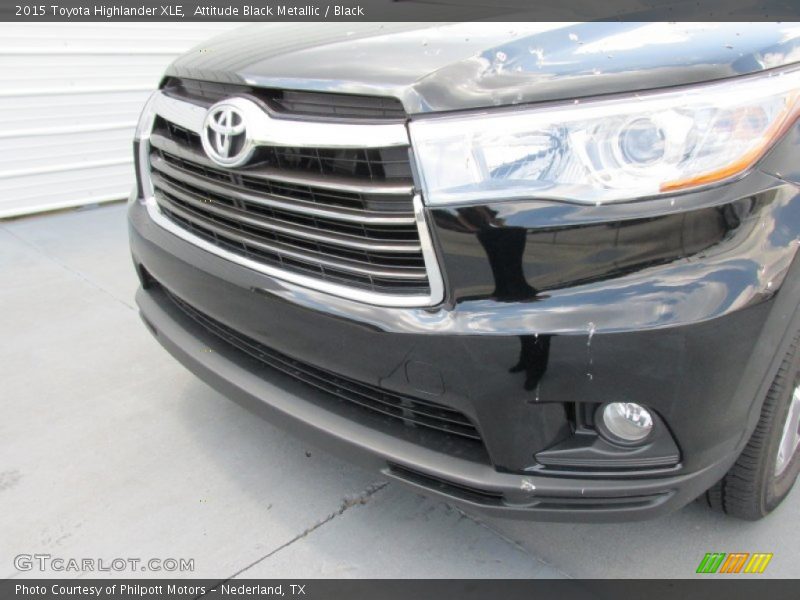 Attitude Black Metallic / Black 2015 Toyota Highlander XLE