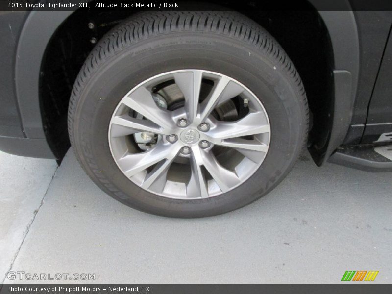 Attitude Black Metallic / Black 2015 Toyota Highlander XLE