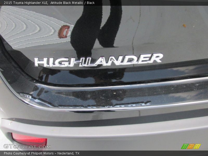 Attitude Black Metallic / Black 2015 Toyota Highlander XLE