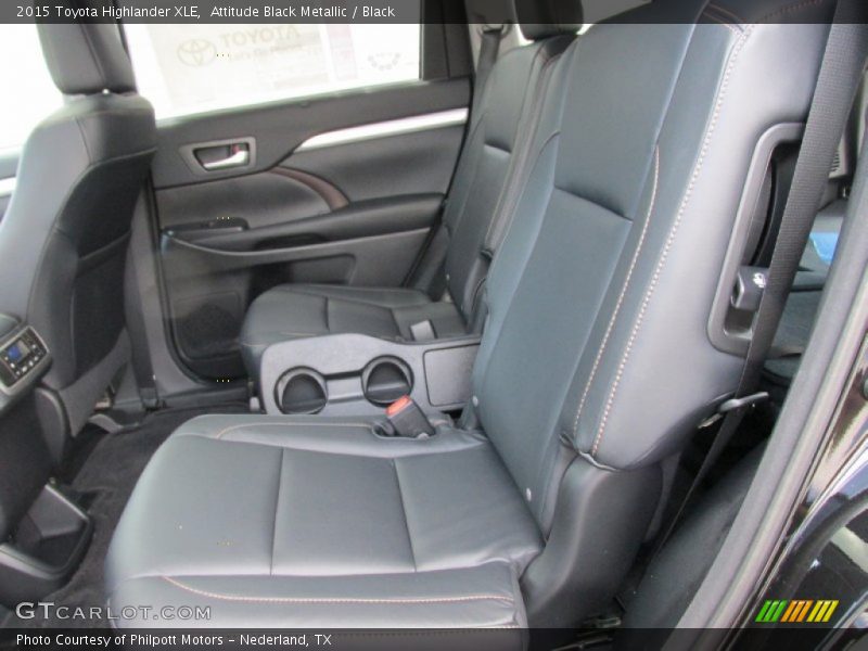 Attitude Black Metallic / Black 2015 Toyota Highlander XLE