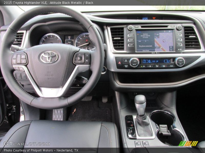 Attitude Black Metallic / Black 2015 Toyota Highlander XLE