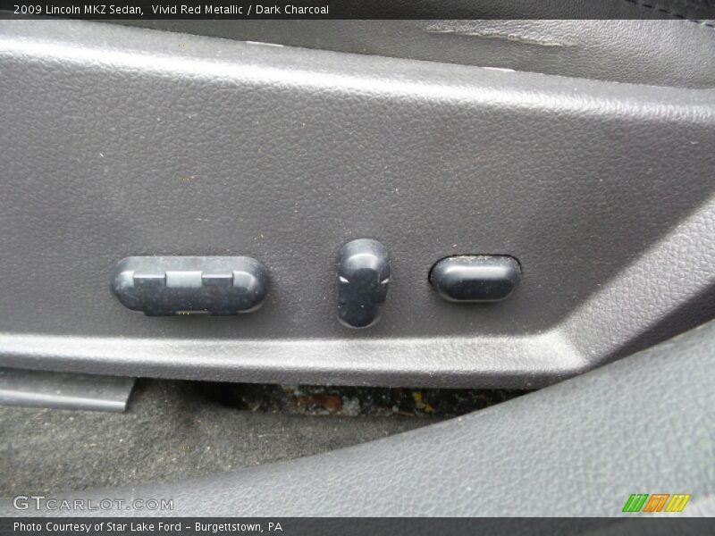 Vivid Red Metallic / Dark Charcoal 2009 Lincoln MKZ Sedan