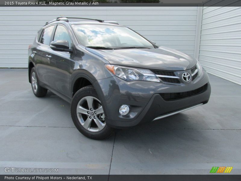Front 3/4 View of 2015 RAV4 XLE