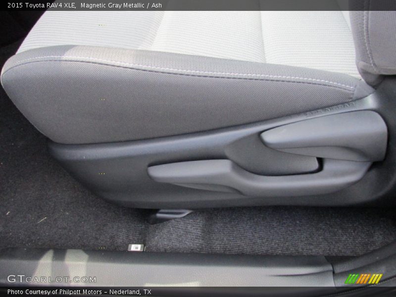 Magnetic Gray Metallic / Ash 2015 Toyota RAV4 XLE