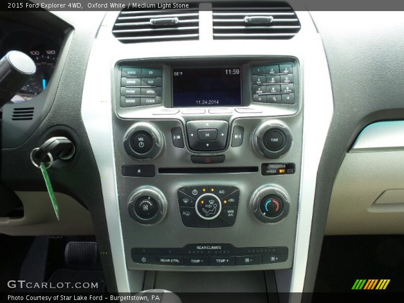 Oxford White / Medium Light Stone 2015 Ford Explorer 4WD