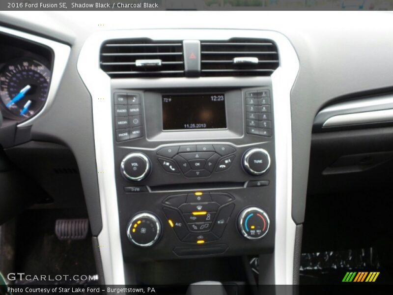 Shadow Black / Charcoal Black 2016 Ford Fusion SE