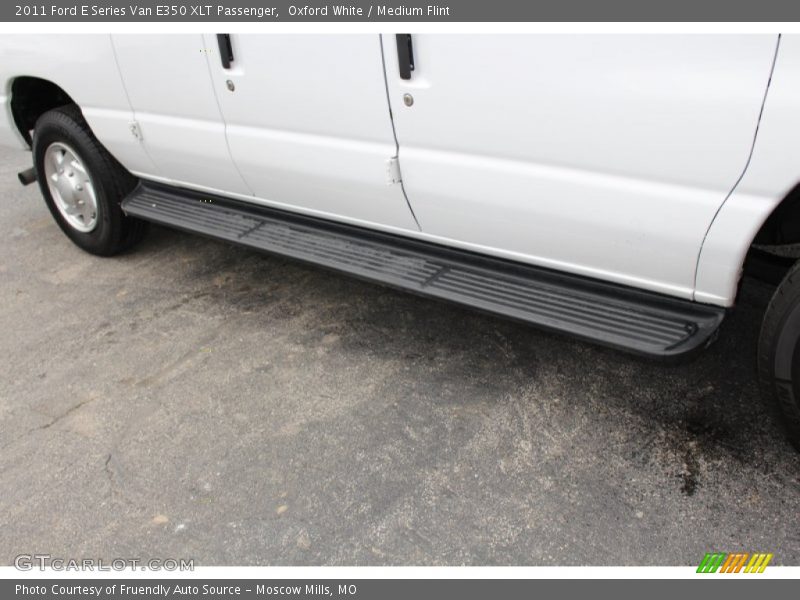 Oxford White / Medium Flint 2011 Ford E Series Van E350 XLT Passenger