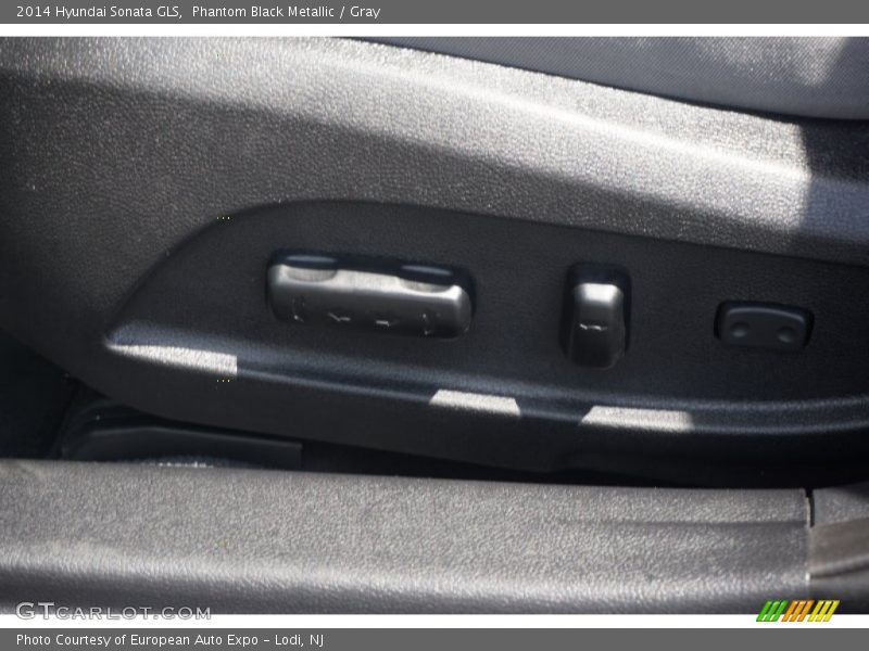 Phantom Black Metallic / Gray 2014 Hyundai Sonata GLS