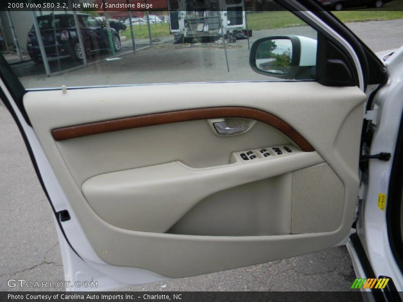 Ice White / Sandstone Beige 2008 Volvo S80 3.2