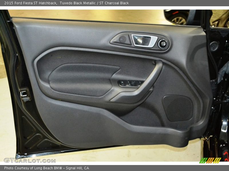 Tuxedo Black Metallic / ST Charcoal Black 2015 Ford Fiesta ST Hatchback