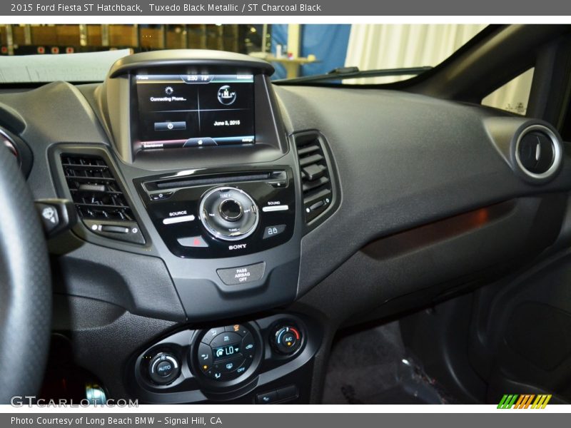 Tuxedo Black Metallic / ST Charcoal Black 2015 Ford Fiesta ST Hatchback