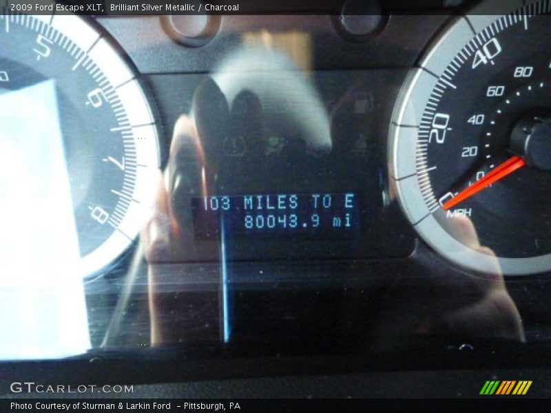 Brilliant Silver Metallic / Charcoal 2009 Ford Escape XLT
