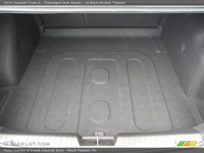Champagne Silver Metallic / Jet Black/Medium Titanium 2014 Chevrolet Cruze LS