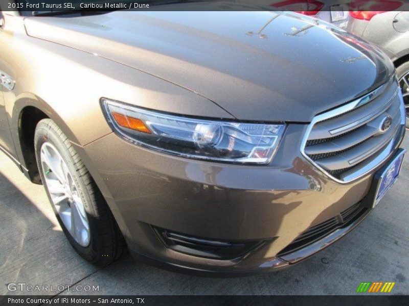 Caribou Metallic / Dune 2015 Ford Taurus SEL