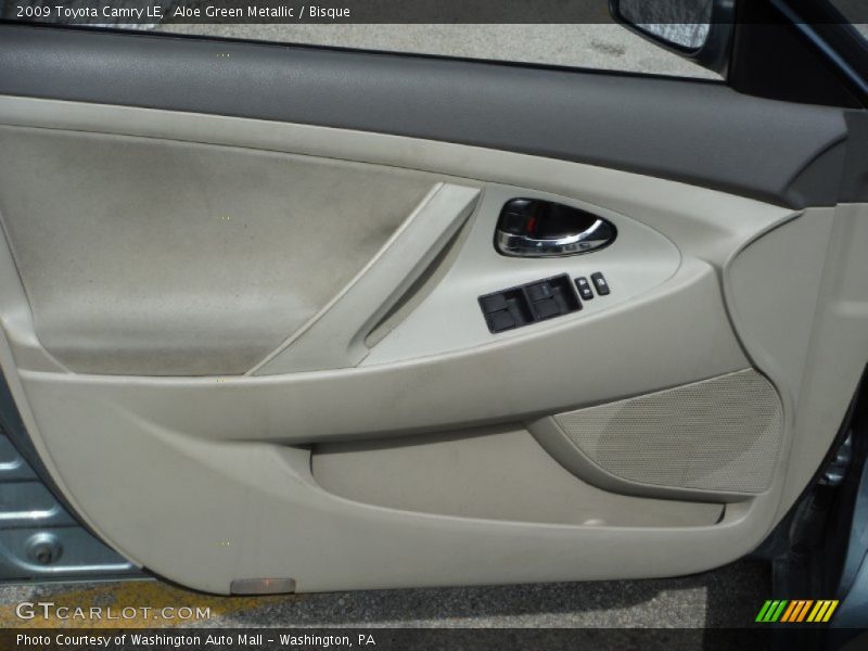 Aloe Green Metallic / Bisque 2009 Toyota Camry LE