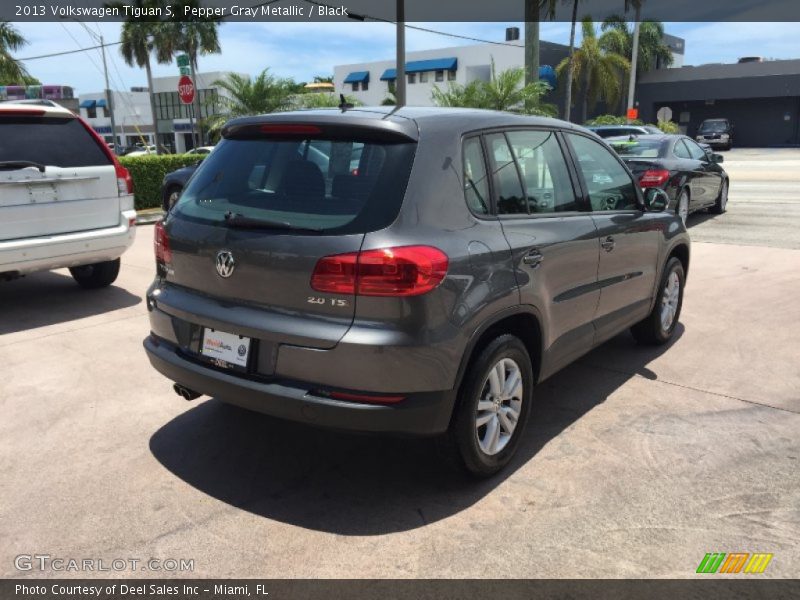 Pepper Gray Metallic / Black 2013 Volkswagen Tiguan S