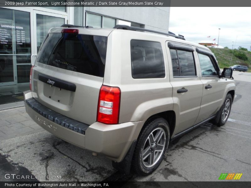 Light Sandstone Metallic / Dark Slate Gray/Medium Slate Gray 2009 Jeep Patriot Sport