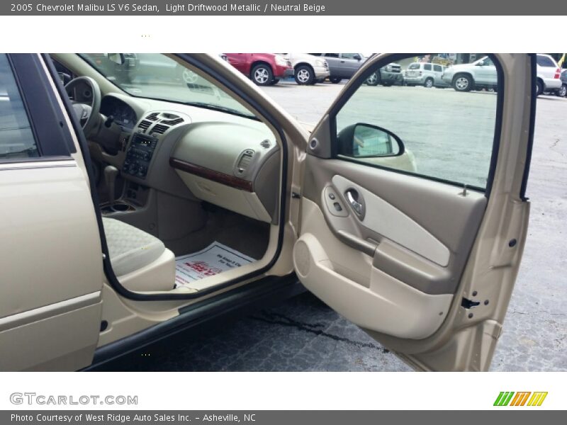 Light Driftwood Metallic / Neutral Beige 2005 Chevrolet Malibu LS V6 Sedan