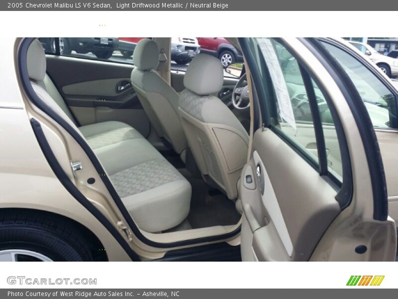 Light Driftwood Metallic / Neutral Beige 2005 Chevrolet Malibu LS V6 Sedan