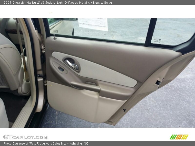 Light Driftwood Metallic / Neutral Beige 2005 Chevrolet Malibu LS V6 Sedan