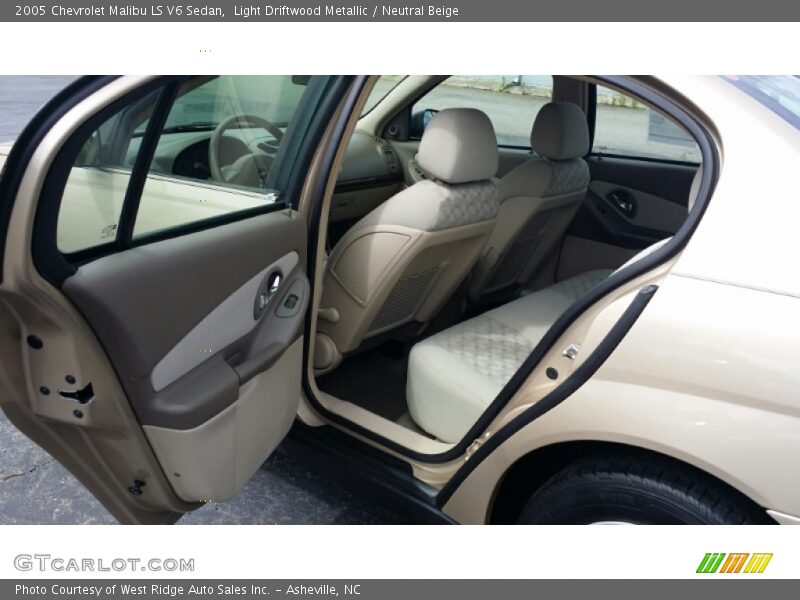 Light Driftwood Metallic / Neutral Beige 2005 Chevrolet Malibu LS V6 Sedan