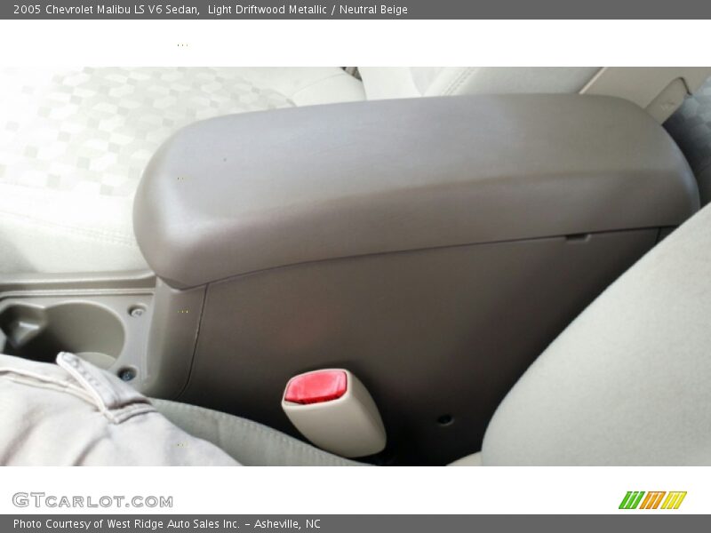 Light Driftwood Metallic / Neutral Beige 2005 Chevrolet Malibu LS V6 Sedan