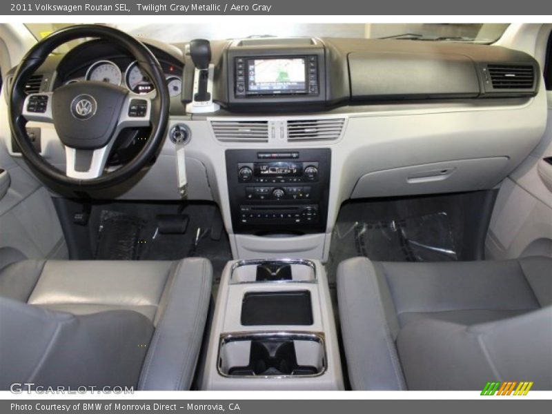 Twilight Gray Metallic / Aero Gray 2011 Volkswagen Routan SEL