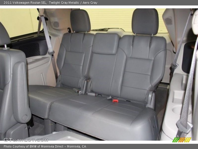 Twilight Gray Metallic / Aero Gray 2011 Volkswagen Routan SEL