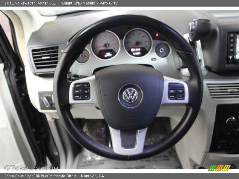 Twilight Gray Metallic / Aero Gray 2011 Volkswagen Routan SEL