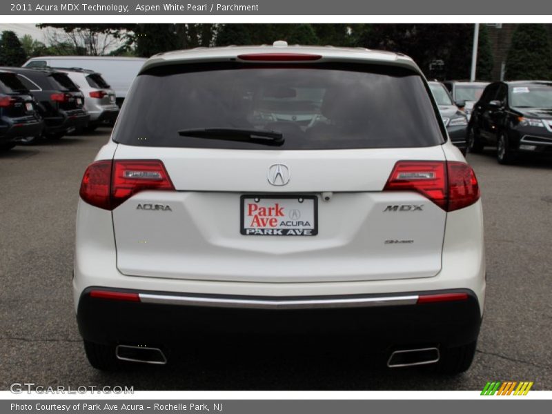 Aspen White Pearl / Parchment 2011 Acura MDX Technology