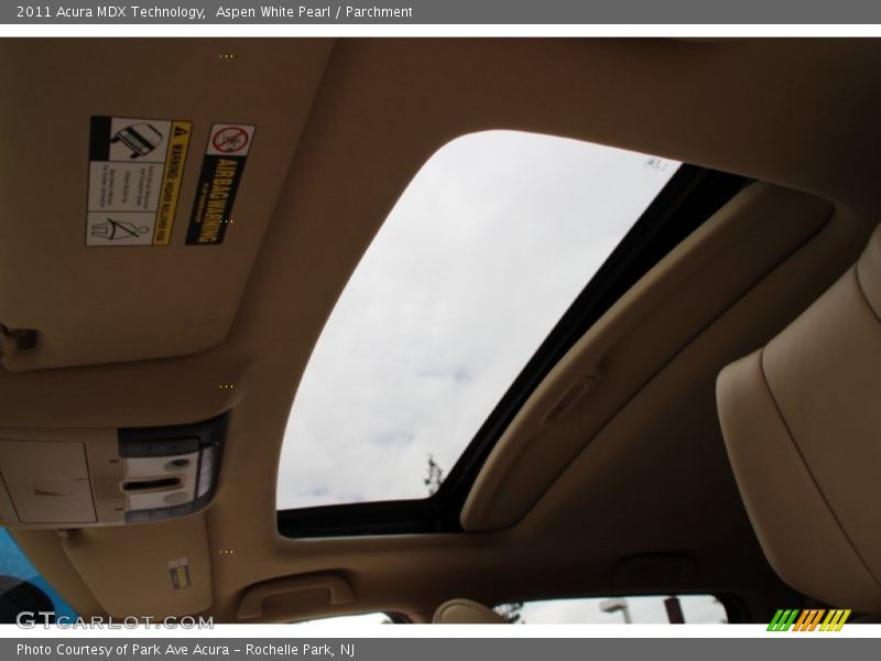 Aspen White Pearl / Parchment 2011 Acura MDX Technology