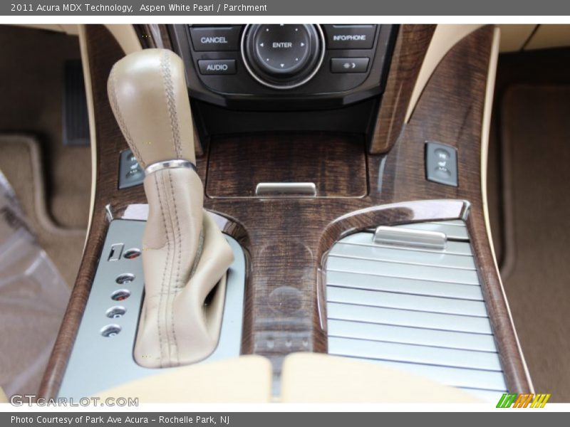 Aspen White Pearl / Parchment 2011 Acura MDX Technology