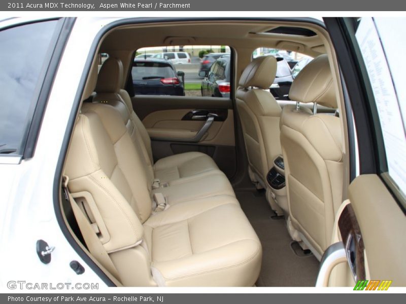 Aspen White Pearl / Parchment 2011 Acura MDX Technology
